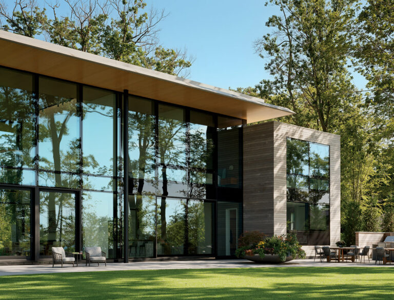 The Liminal Boundary: Engineering Clarity and Resilience in Lakeside Architecture